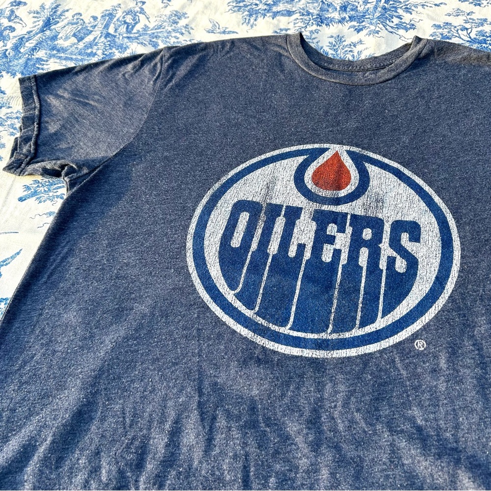Edmonton Oilers Retro Brand Graphic T Shirt